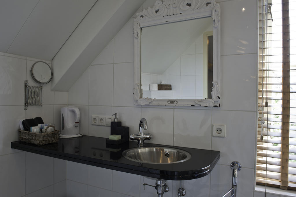 Bed&Breakfast Het Winterkoninkje Zuid-Scharwoude 客房 照片